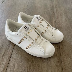 Valentino Rockstud Sneaker